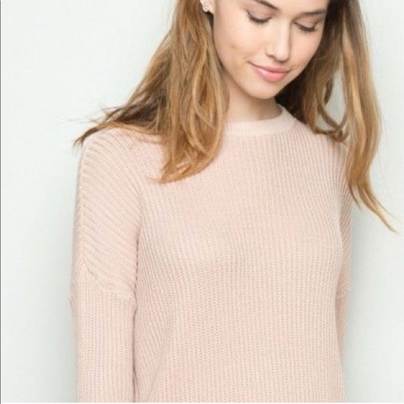 brandy melville light pink sweater